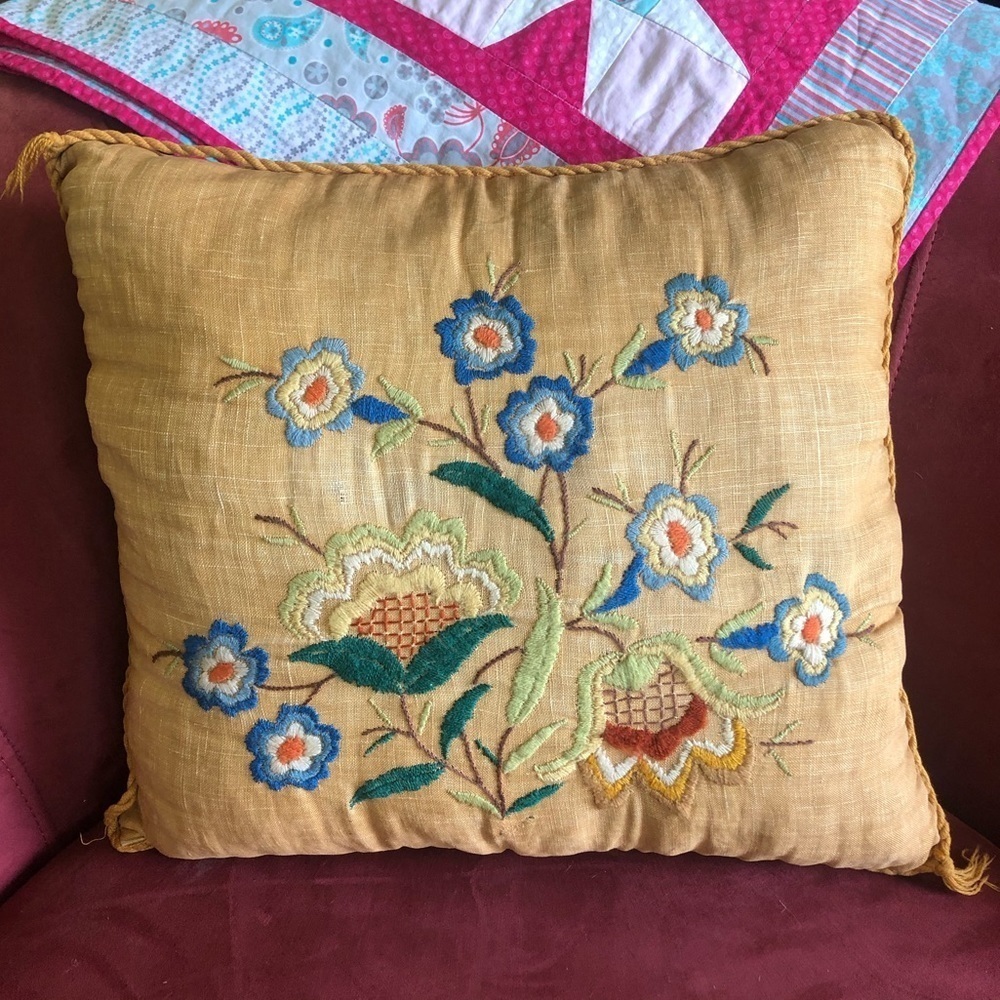 Vintage Handmade Crewel Floral Embroidered Accent Pillow Size 17.5” x 16”